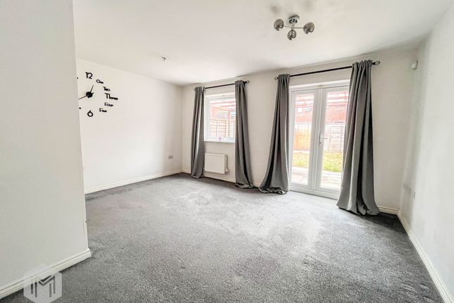 16 Queensway, Manchester photo 2