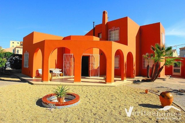 Villa for sale in Vera, Almeria, Spain