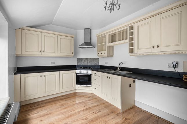 12, Boston Road, West Yorkshire photo 4