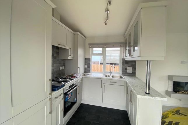 Mobile/park home for sale in The Rise, Breach Barns, Galley Hill, Waltham Abbey