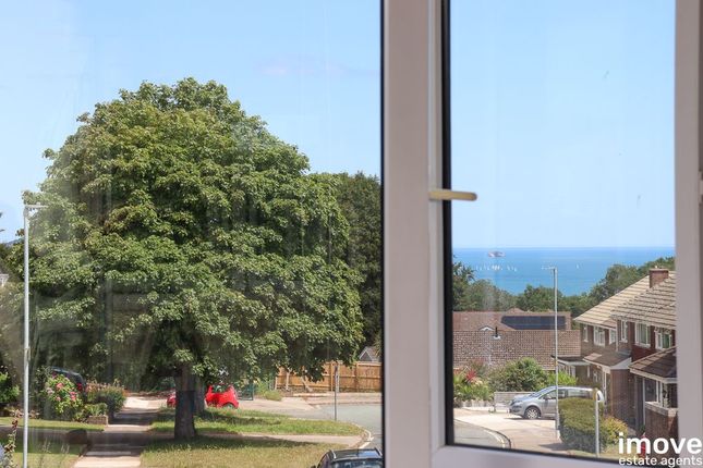 134 Roselands Drive, Paignton photo 2