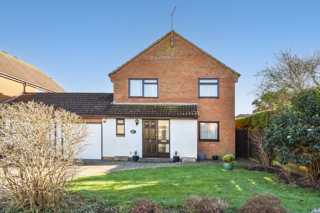 Link-detached house for sale in Blakemyle, Aldwick