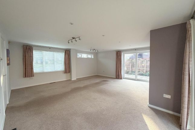 11, Cherry Orchard, Fulbourn, Cambridge photo 3