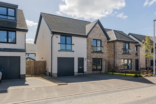 Thumbnail Detached house for sale in 11 Dalbeattie Way, Bishopton
