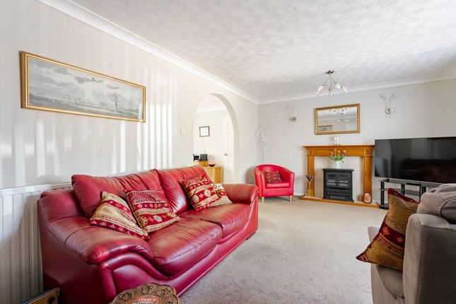 28 Hall Moor Road, Norwich photo 4