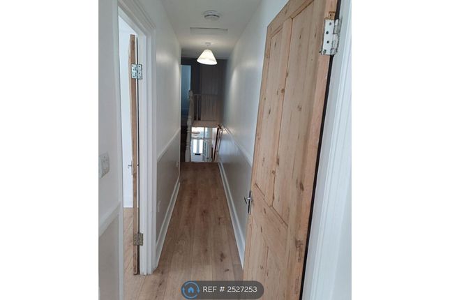 Landing - Lower Part