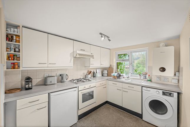 5, Crowland Terrace, London photo 3