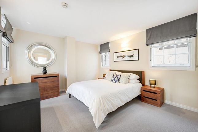 Flat to rent in Mortimer Street, Marylebone