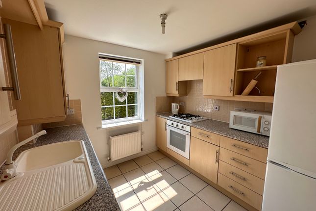 25, WIGSTON photo 4