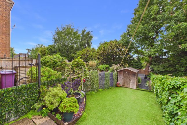 24, Scarsdale Road, Dronfield photo 2
