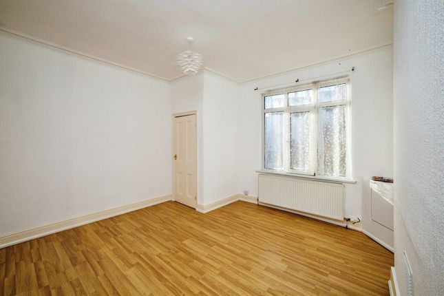 72, Barnsley Road, ROTHERHAM photo 2