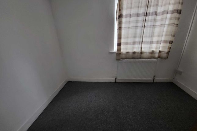Bungalow to rent in Pildacre Lane, Ossett