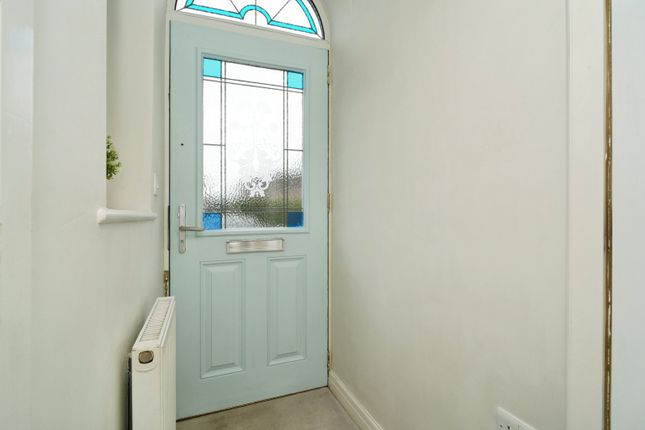 43, Lowerbrook Close, Horwich, Bolton photo 2