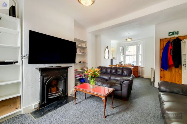 Terraced house to rent in Faringford Road, Stratford, London