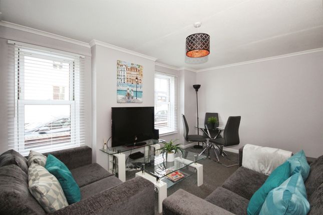 Flat for sale in Regent Place, Leamington Spa