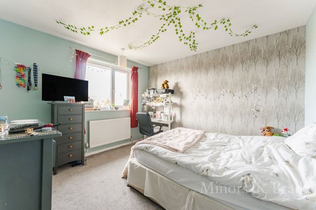 33 Wakefield Road, Norwich photo 4