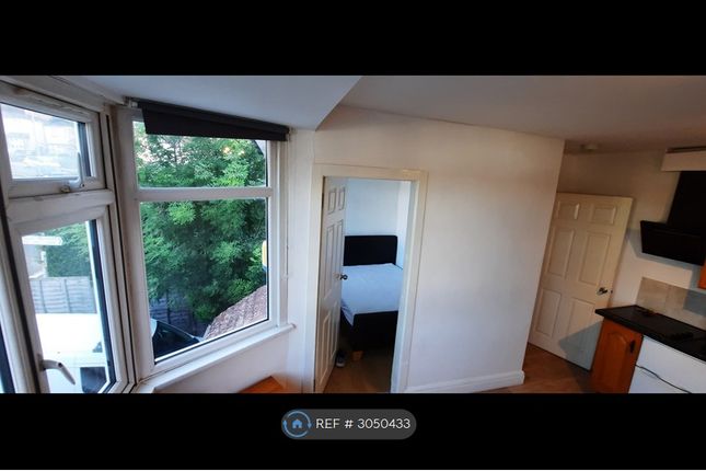 The Ridgeway Colindale, London photo 3