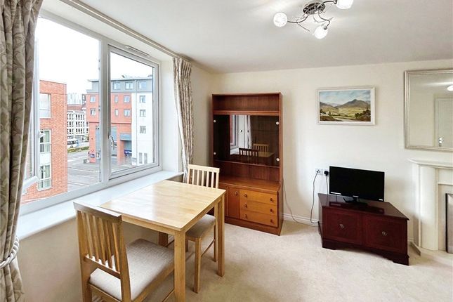 Flat 51, Stokes Lodge, 3, Park Lane, Surrey photo 3