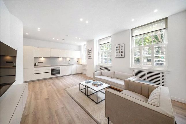 Flat 1, 47, Lowndes Square, London photo 3