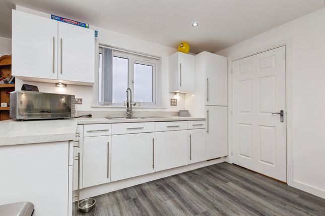 8, Topaz Close, HARTLEPOOL photo 2