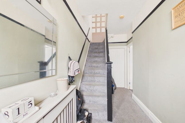 31, Lascelles Avenue, Withernsea photo 3