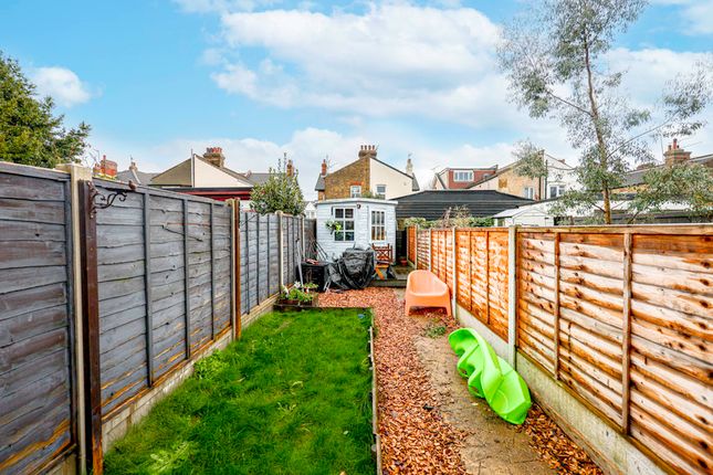 3 bedroom terraced house for sale in Valkyrie Road, Westcliff-on-sea, SS0