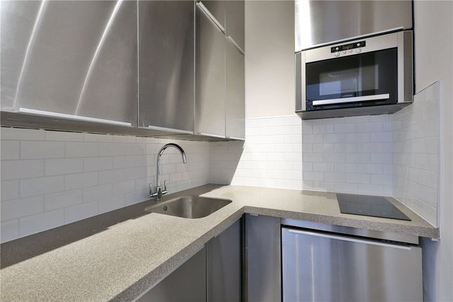Flat 3, Georgian House, 10, Bury Street, London photo 4