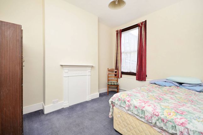Thumbnail Terraced house to rent in Mildenhall Road, Lower Clapton, London