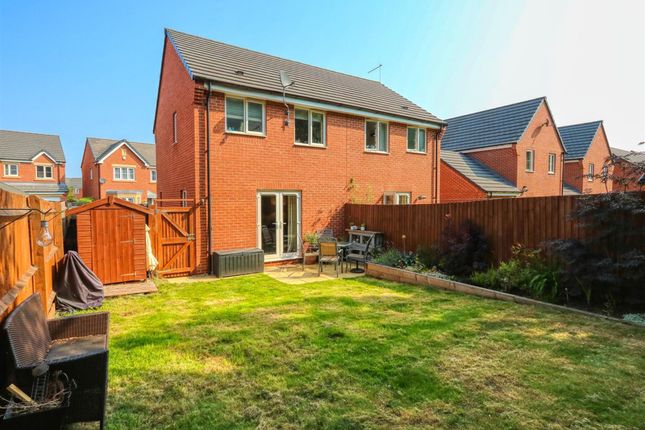 108 Manor House Court, Chesterfield photo 2