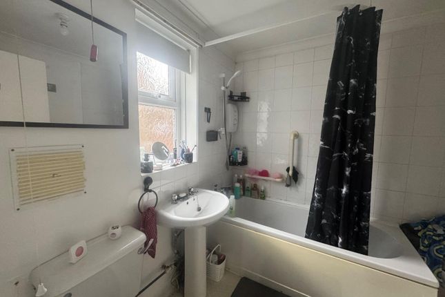 20, Ridsdale Street, Darlington photo 4