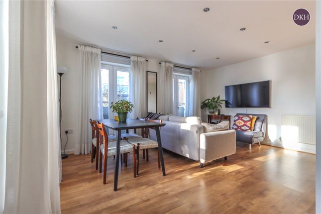 Flat for sale in Silver Place, Watford, Hertfordshire