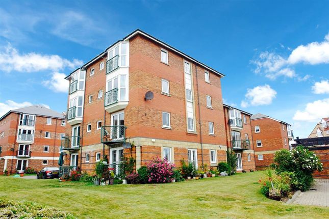 Thumbnail Flat to rent in Nelson House, Oxford Street, Tynemouth