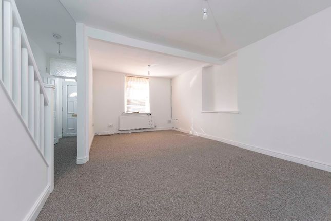 12 Edward Street, Treharris photo 4