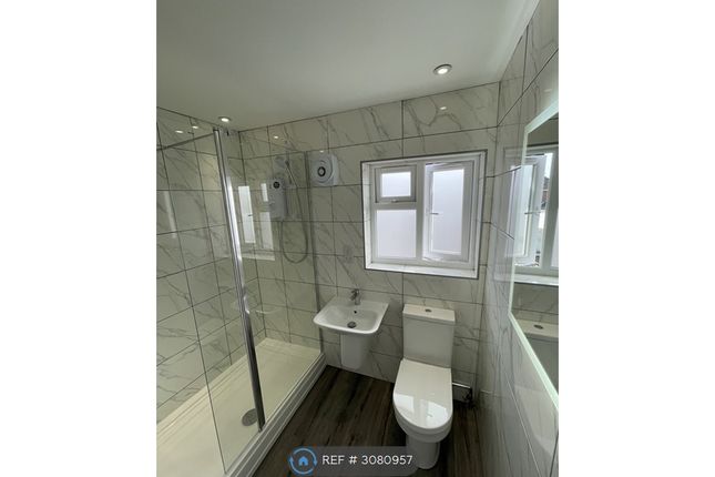 Ormskirk photo 2