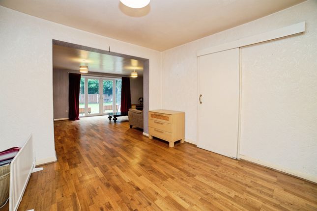 29, Derwent Grove, Alfreton photo 4