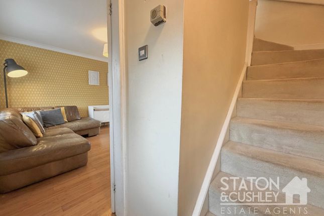 2 Clare Hill, Mansfield photo 2