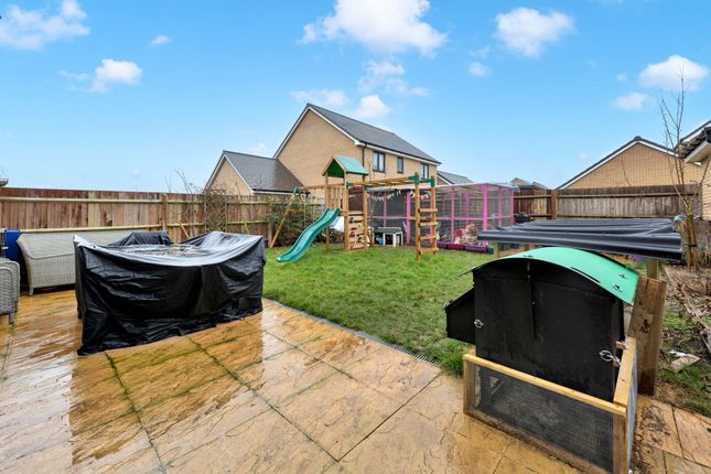38 King James Close, Ely photo 4