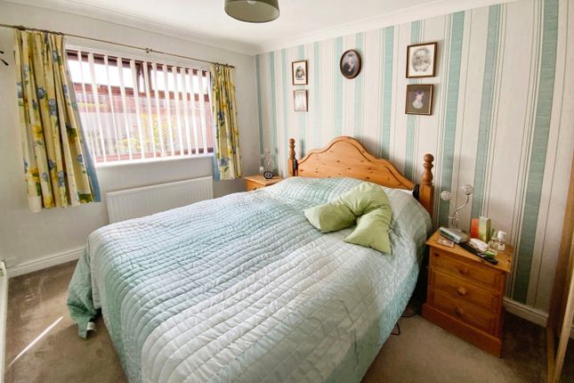 31, Garbutt Close, Preston, Hull photo 4