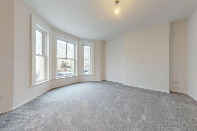 Flat 3, Trinity Court 5-7,, Trinity Gardens, Kent photo 2