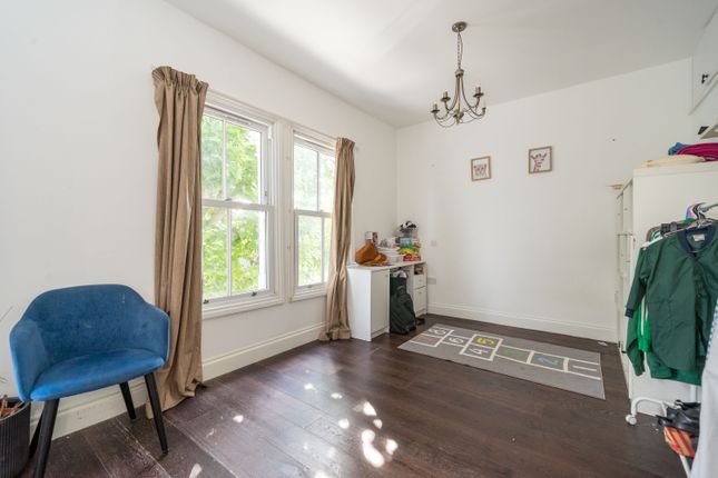 Top Floor, 200, Fernhead Road, London photo 4