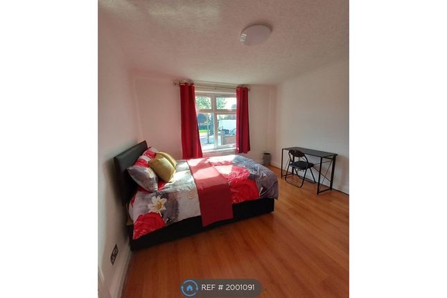 Thumbnail Room to rent in Lodge Ave, Dagenham