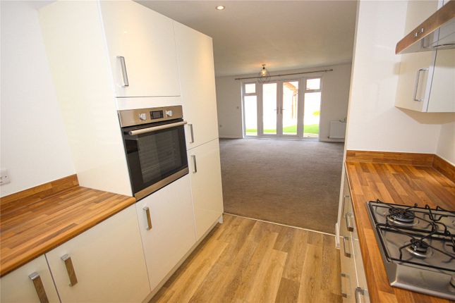 99, Shearwater Way, Devon photo 4