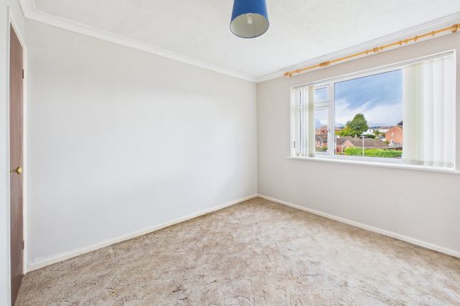 102, Lakeside Avenue, Lydney photo 4