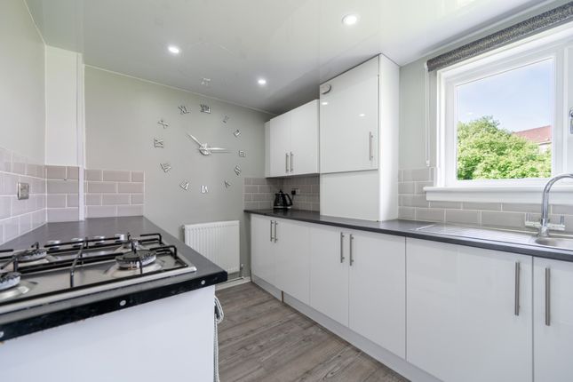 54, Amochrie Road, Paisley photo 4