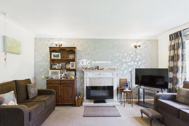 18 Cherchefelle Mews, Green Lane, Stanmore photo 4
