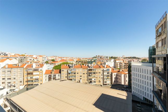 Apartment for sale in Three Bed Apartment With Terrace, Casal Ribeiro 28, 1000-994