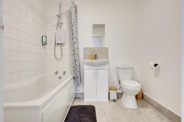 Daimler House Apt2 N.Jpg