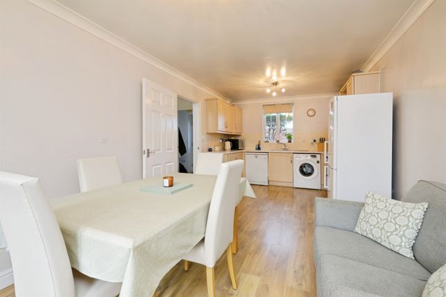 15, Bridge View, Peterborough photo 3
