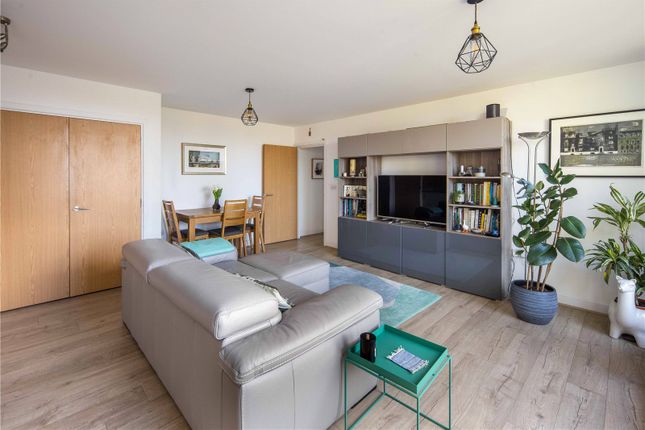 Flat for sale in Longbow Apartments, 71 St. Clements Avenue, Bow, London