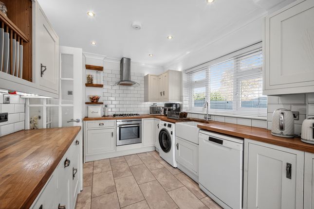 4-bed other on 26, Norman Close, Gillingham, £525,000